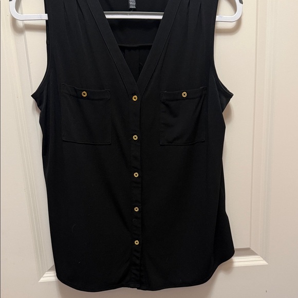 Ellen Tracy Black Sleeveless Blouse with Gold Buttons - Picture 4 of 5